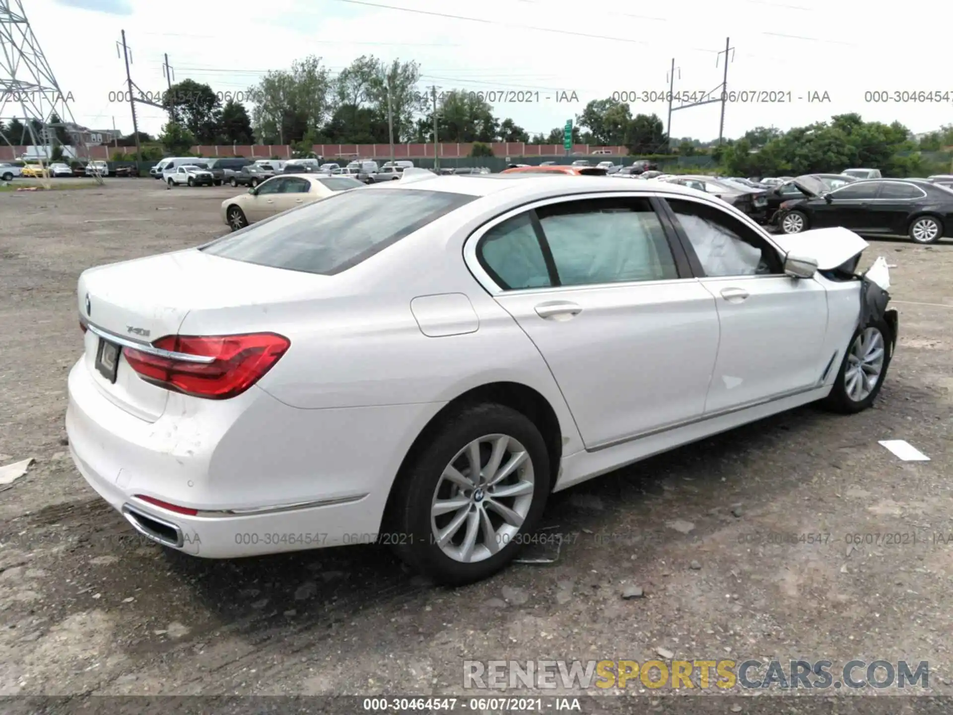 4 Photograph of a damaged car WBA7E4C51KGV28605 BMW 7 SERIES 2019