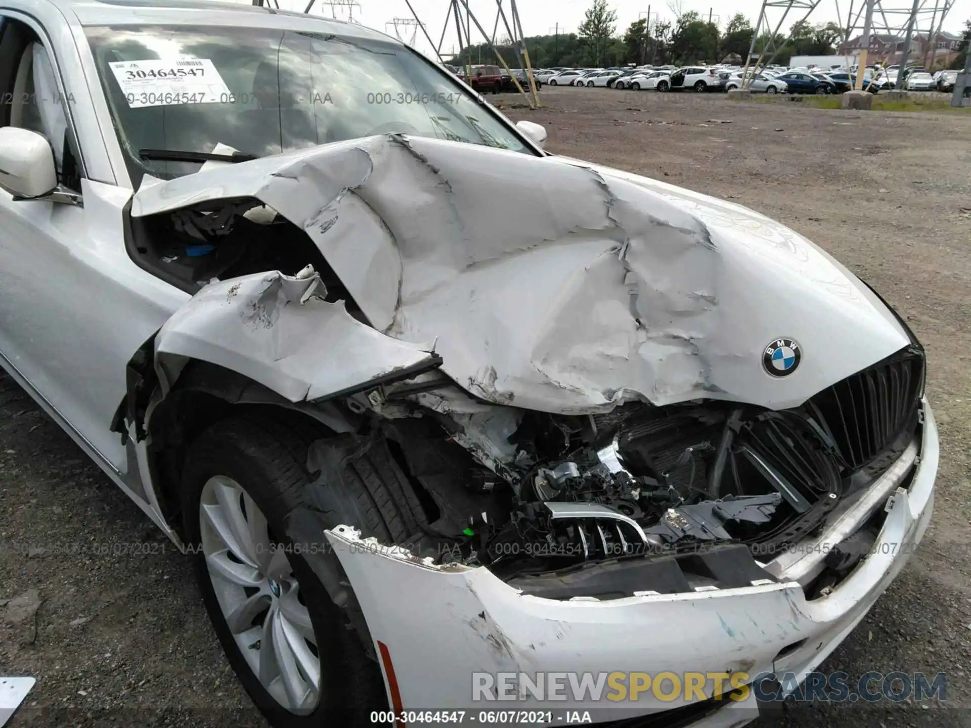 6 Photograph of a damaged car WBA7E4C51KGV28605 BMW 7 SERIES 2019