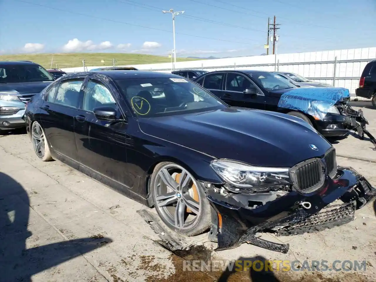 1 Photograph of a damaged car WBA7E4C51KGV69977 BMW 7 SERIES 2019