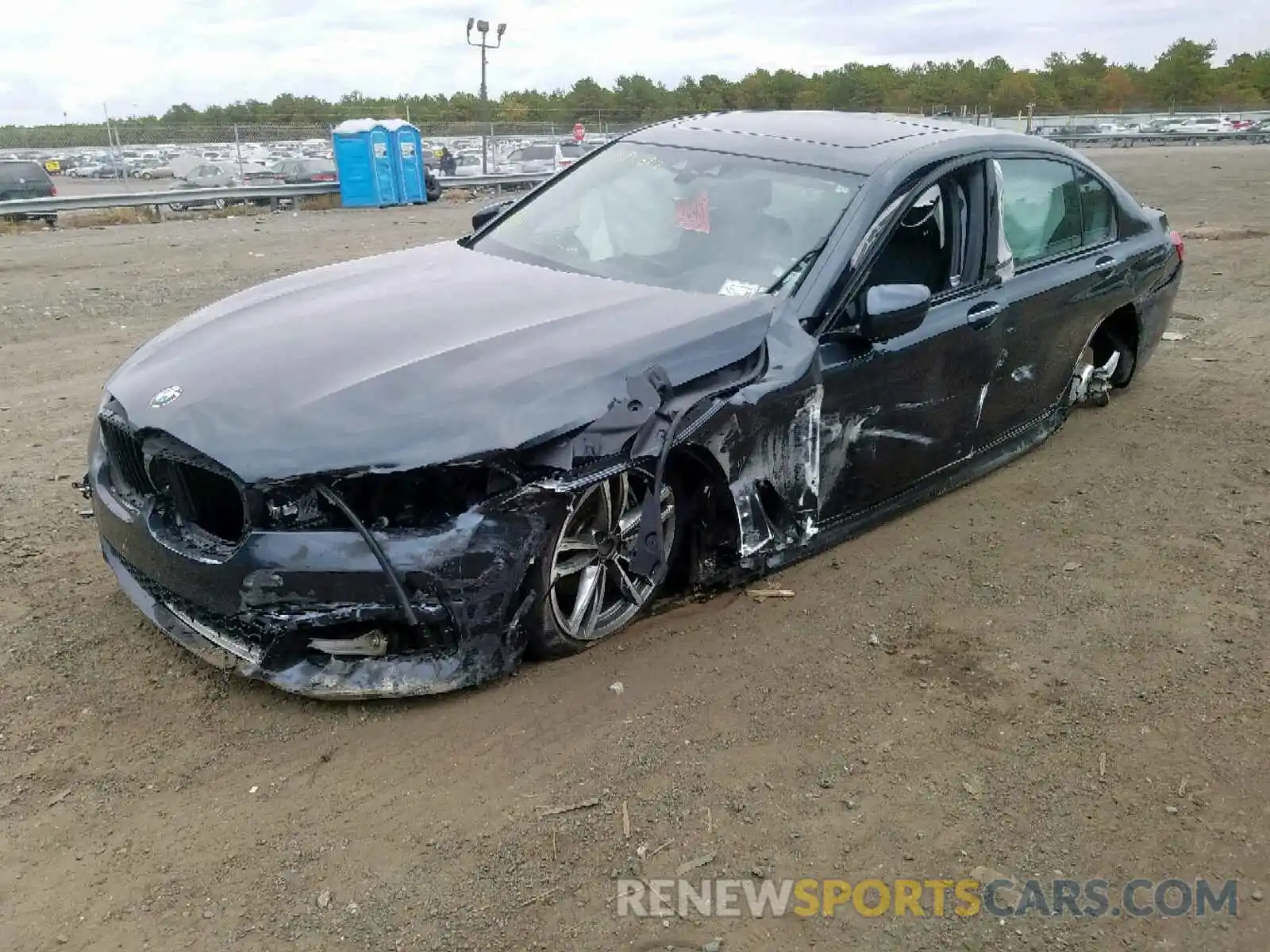 2 Photograph of a damaged car WBA7E4C51KGV70028 BMW 7 SERIES 2019