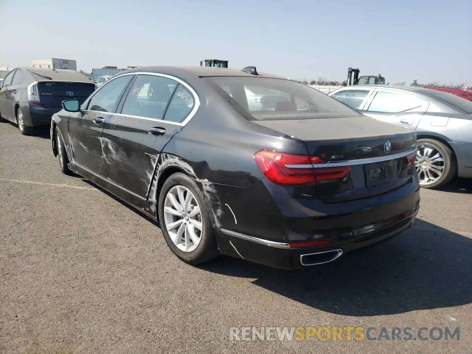 3 Photograph of a damaged car WBA7E4C53KGV28377 BMW 7 SERIES 2019