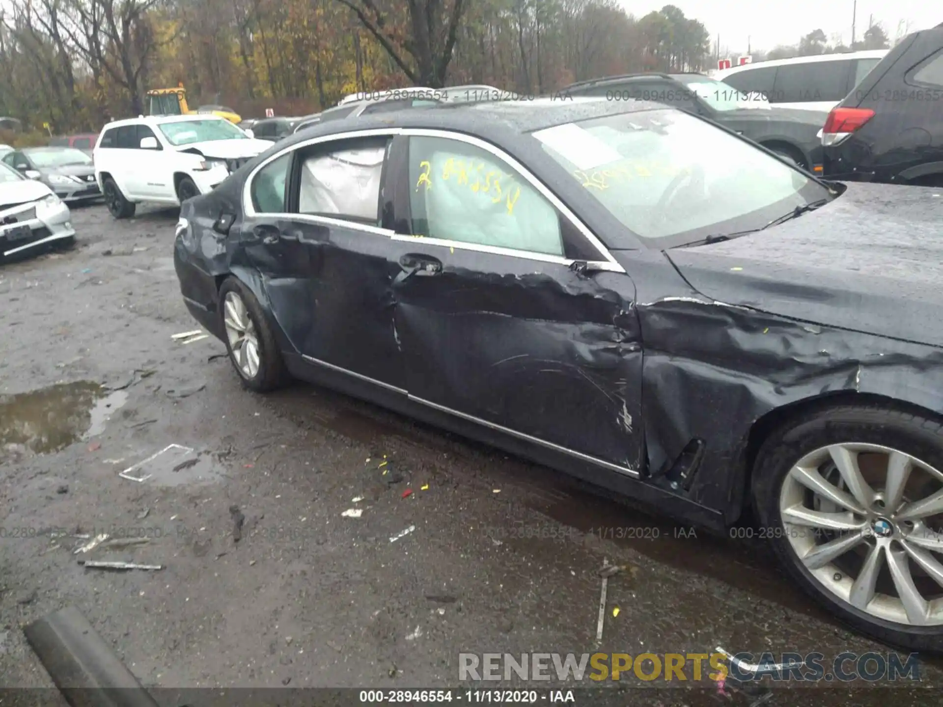 6 Photograph of a damaged car WBA7E4C53KGV70144 BMW 7 SERIES 2019