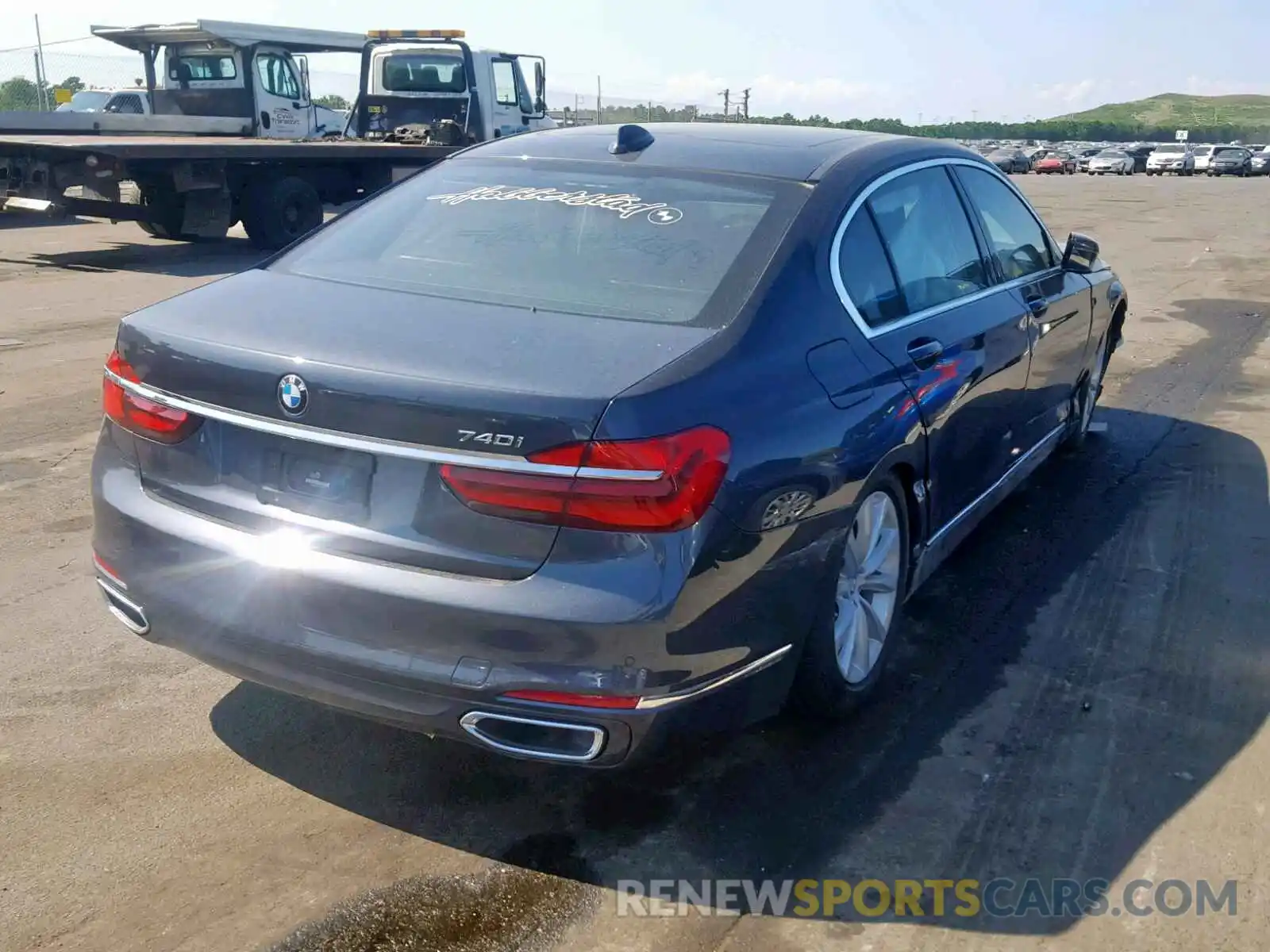 4 Фотография поврежденного автомобиля WBA7E4C54KGV70363 BMW 7 SERIES 2019