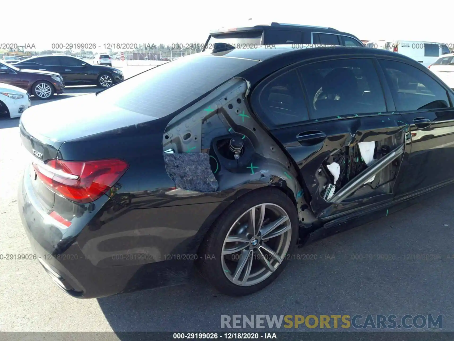 6 Photograph of a damaged car WBA7E4C55KGV69979 BMW 7 SERIES 2019