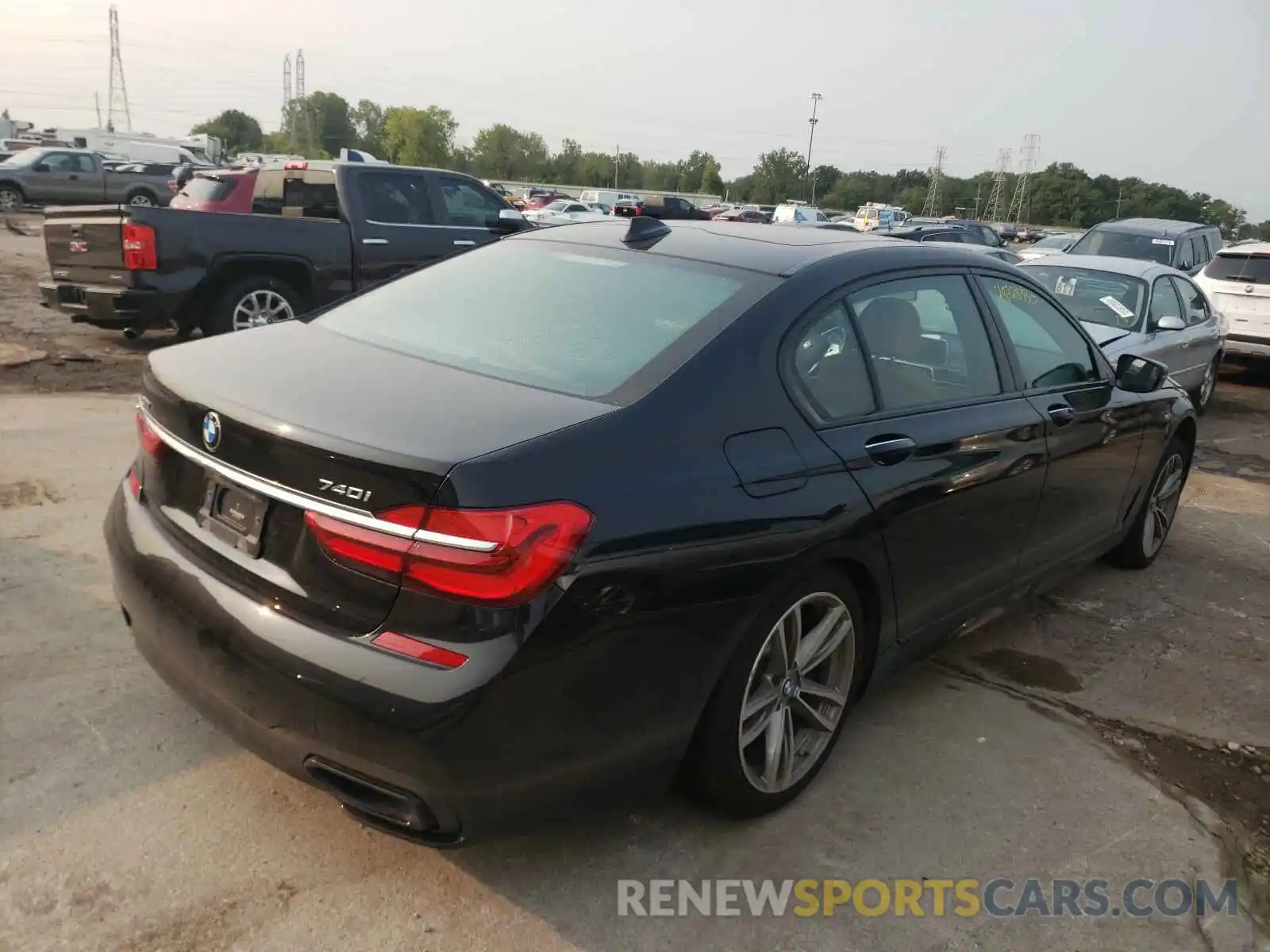 4 Photograph of a damaged car WBA7E4C57KGV28611 BMW 7 SERIES 2019