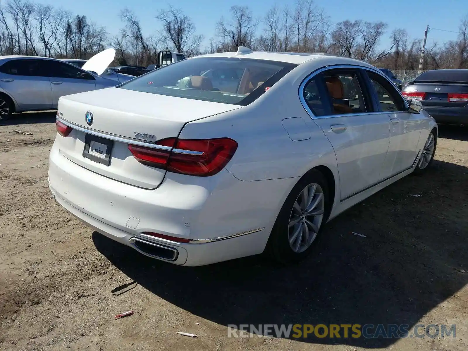 4 Photograph of a damaged car WBA7E4C57KGV70356 BMW 7 SERIES 2019