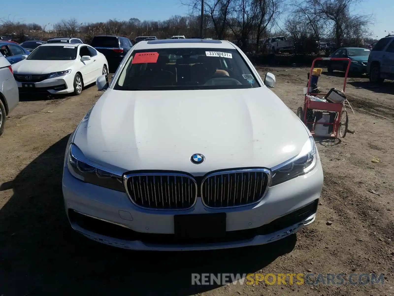 9 Photograph of a damaged car WBA7E4C57KGV70356 BMW 7 SERIES 2019
