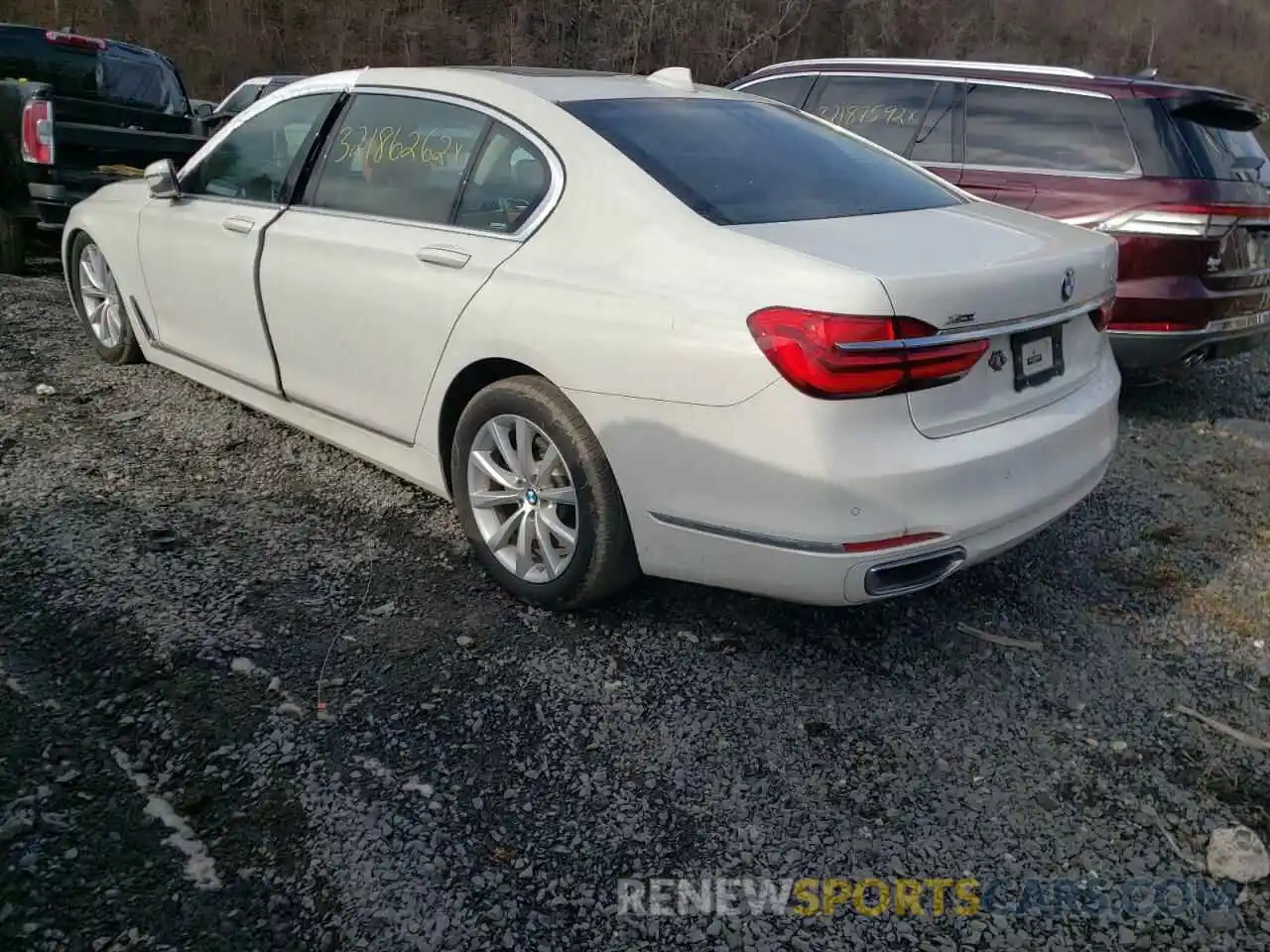 3 Photograph of a damaged car WBA7E4C5XKGV28523 BMW 7 SERIES 2019