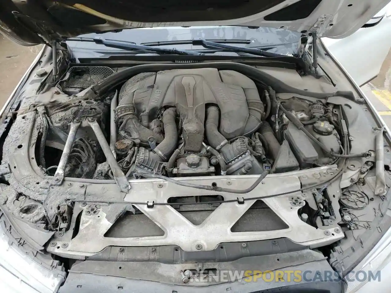 11 Photograph of a damaged car WBA7F0C51KGM24749 BMW 7 SERIES 2019