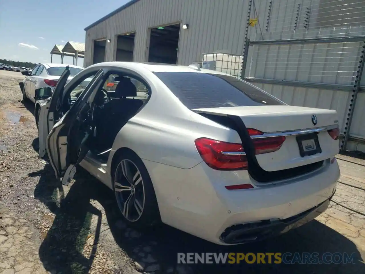 3 Photograph of a damaged car WBA7F0C51KGM25903 BMW 7 SERIES 2019