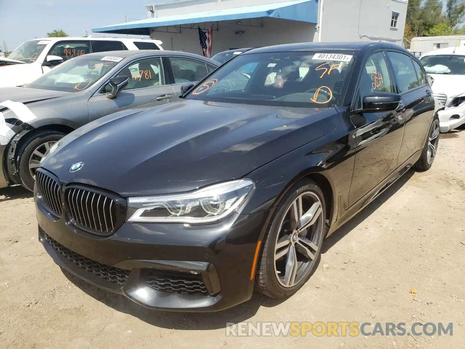 2 Photograph of a damaged car WBA7F0C52KGM25389 BMW 7 SERIES 2019