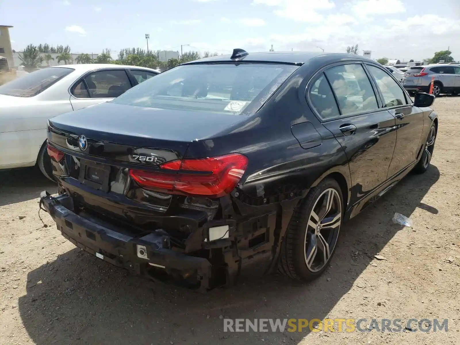 4 Photograph of a damaged car WBA7F0C52KGM25389 BMW 7 SERIES 2019