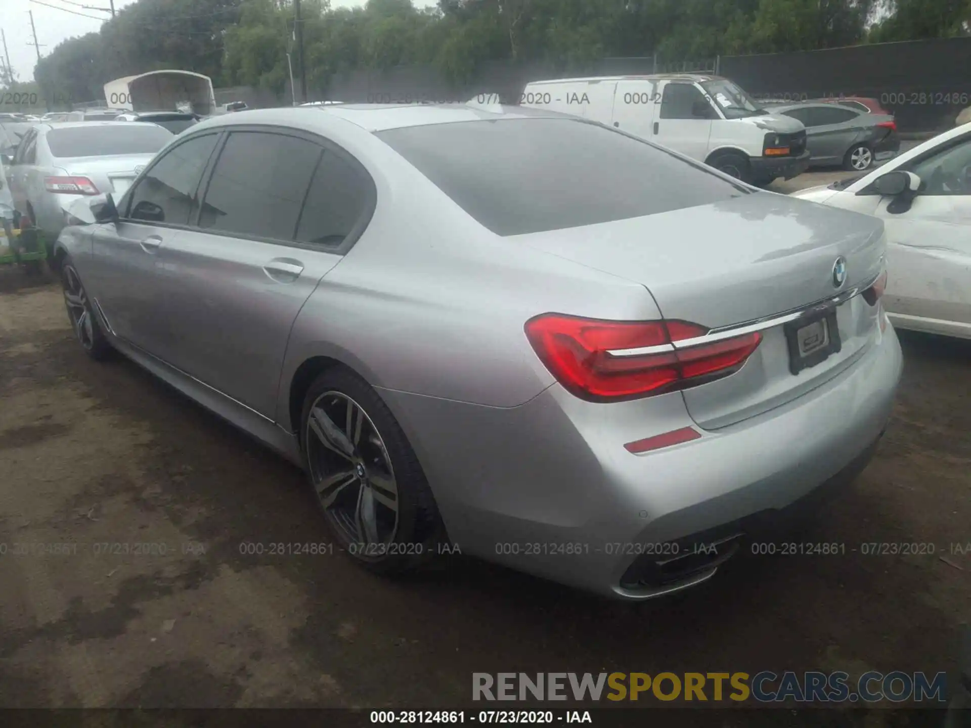 3 Photograph of a damaged car WBA7F0C52KGM25554 BMW 7 SERIES 2019