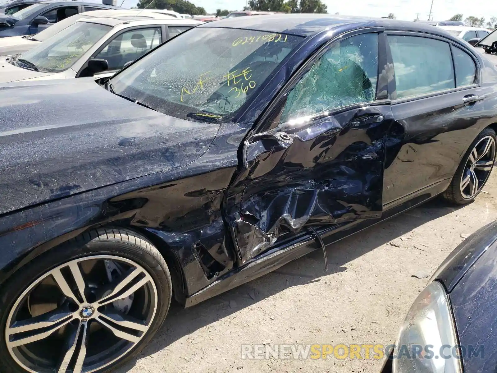 9 Photograph of a damaged car WBA7F0C53KGM25000 BMW 7 SERIES 2019