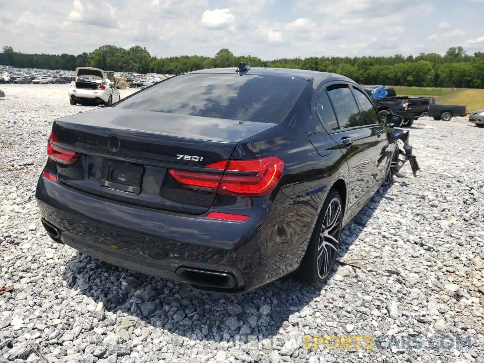 4 Photograph of a damaged car WBA7F0C54KGM25054 BMW 7 SERIES 2019