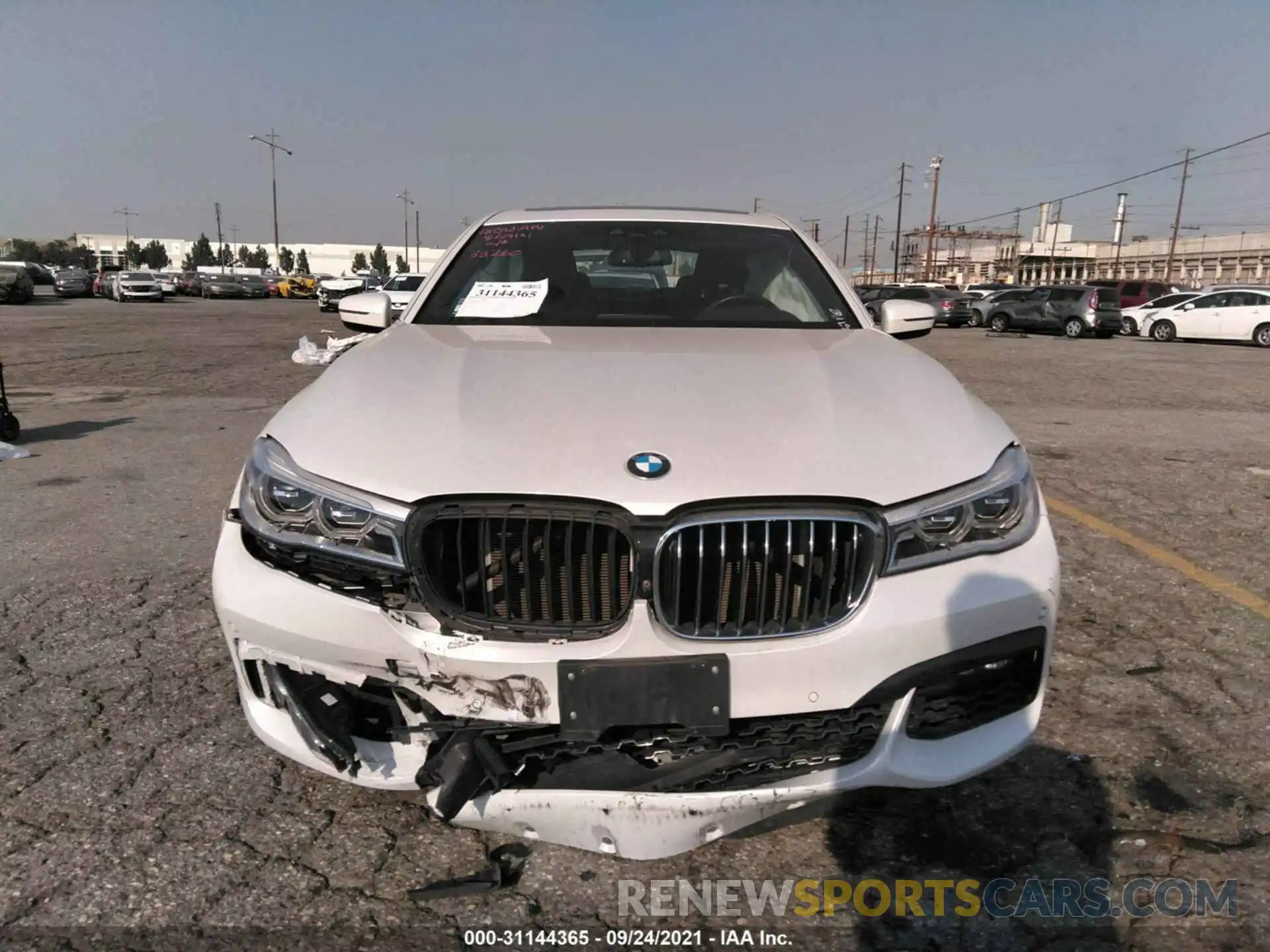 6 Photograph of a damaged car WBA7F0C55KGM24933 BMW 7 SERIES 2019