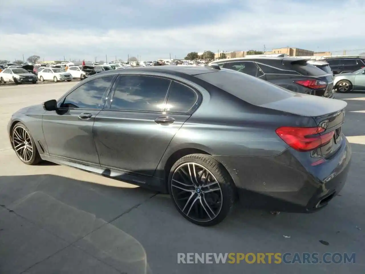 2 Фотография поврежденного автомобиля WBA7F0C55KGM25709 BMW 7 SERIES 2019