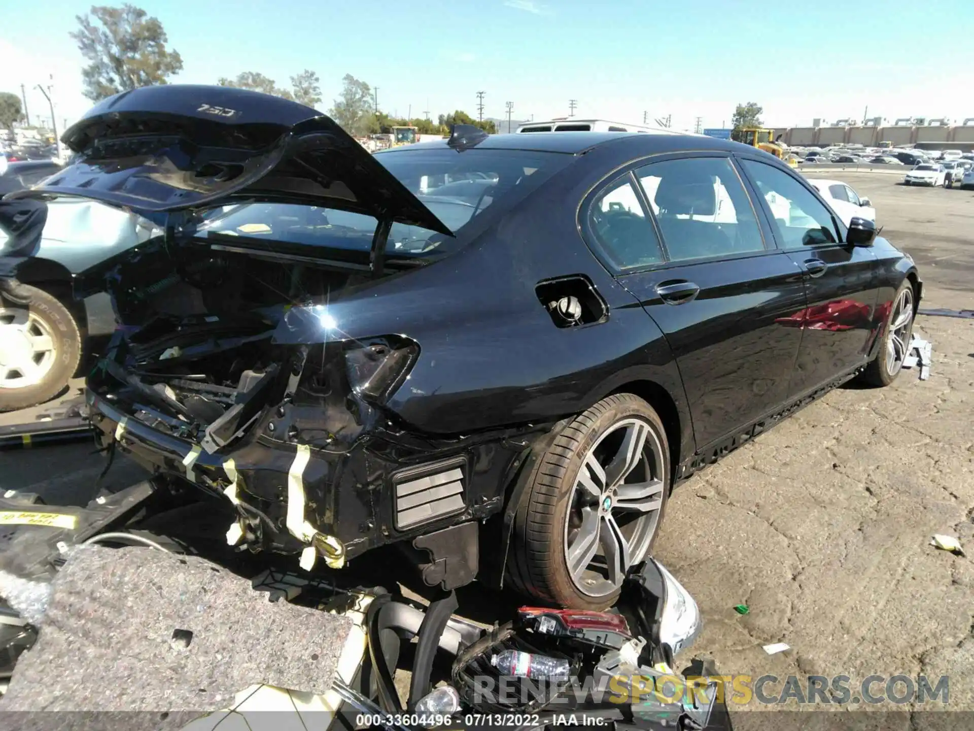 4 Photograph of a damaged car WBA7F0C55KGM25760 BMW 7 SERIES 2019