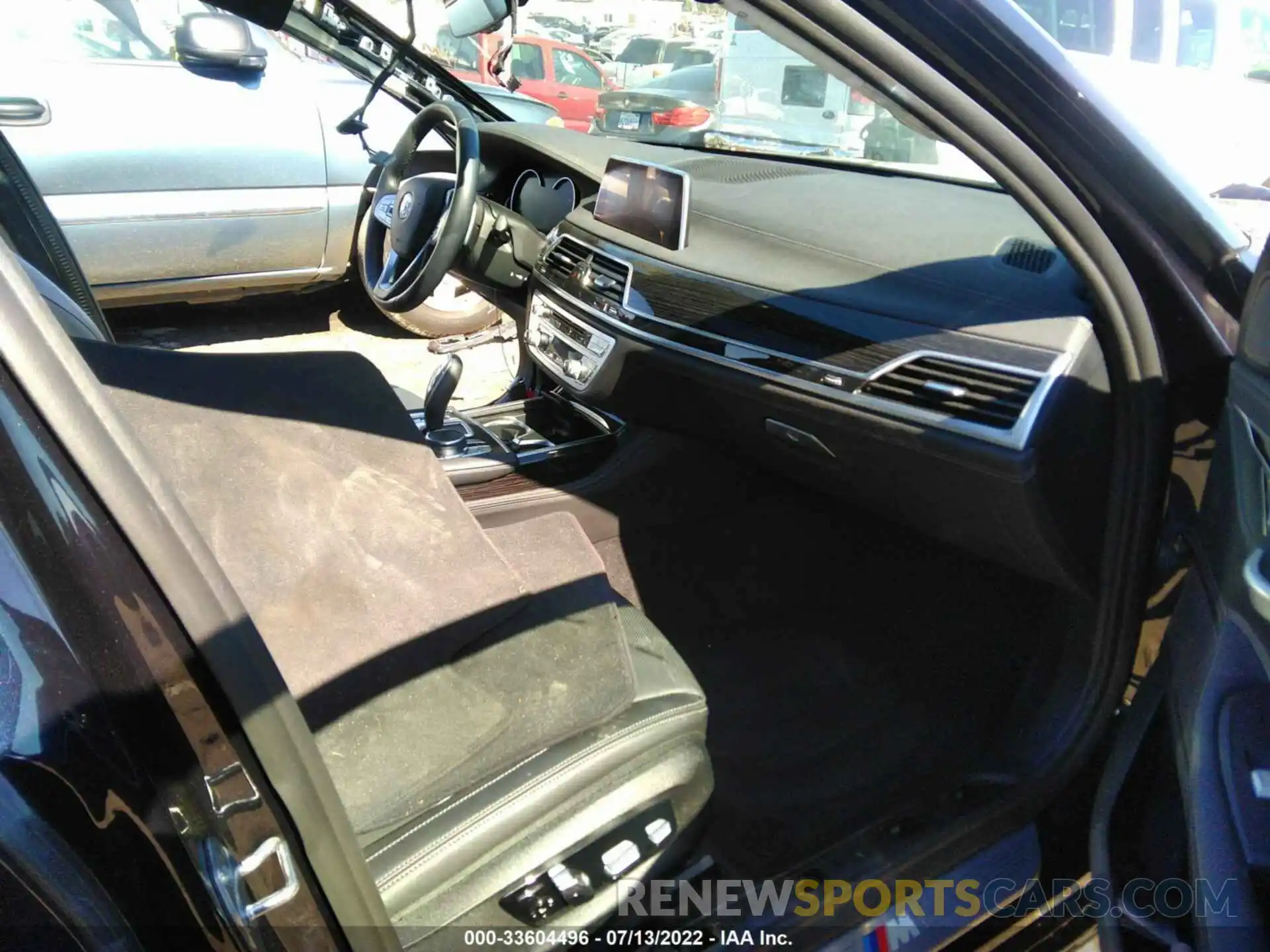 5 Photograph of a damaged car WBA7F0C55KGM25760 BMW 7 SERIES 2019