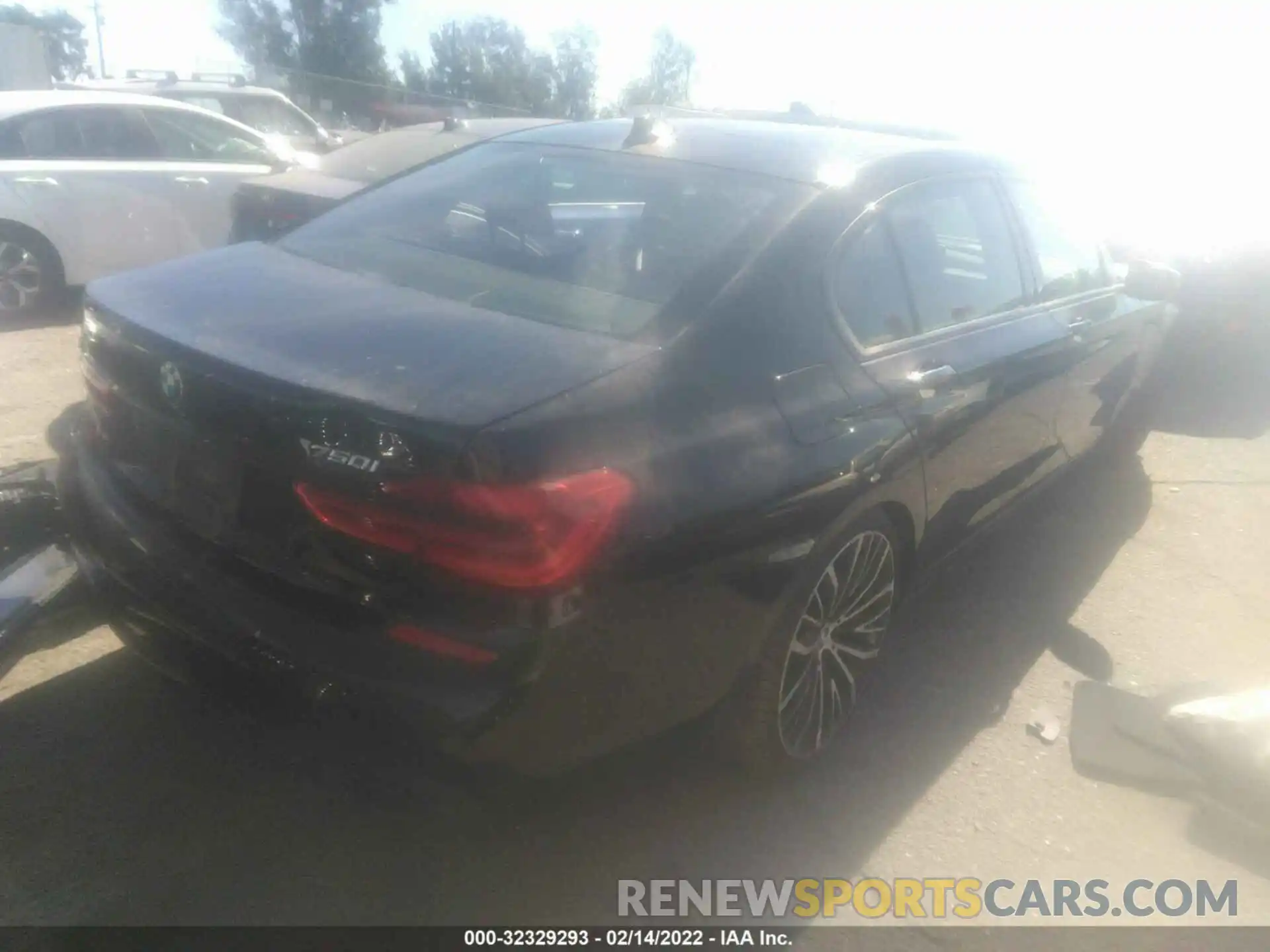 4 Photograph of a damaged car WBA7F0C58KGM24862 BMW 7 SERIES 2019