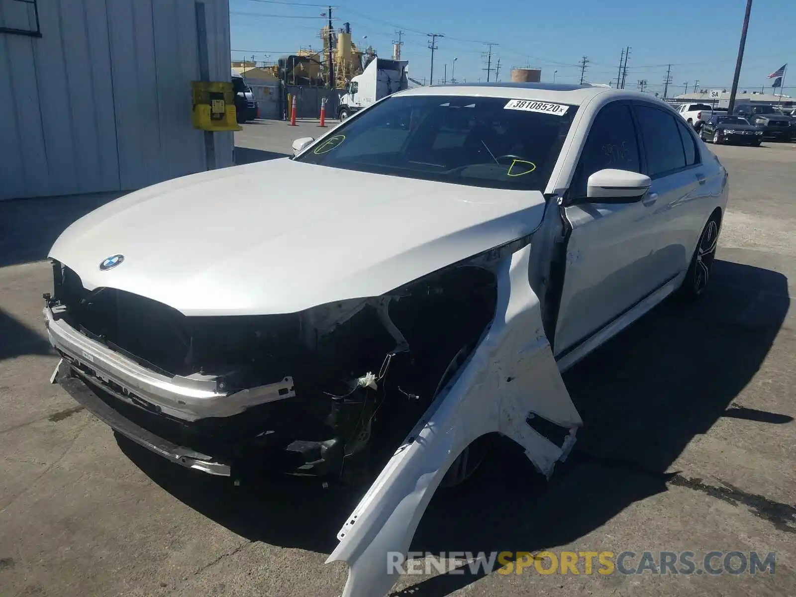 2 Фотография поврежденного автомобиля WBA7F0C59KGM24479 BMW 7 SERIES 2019
