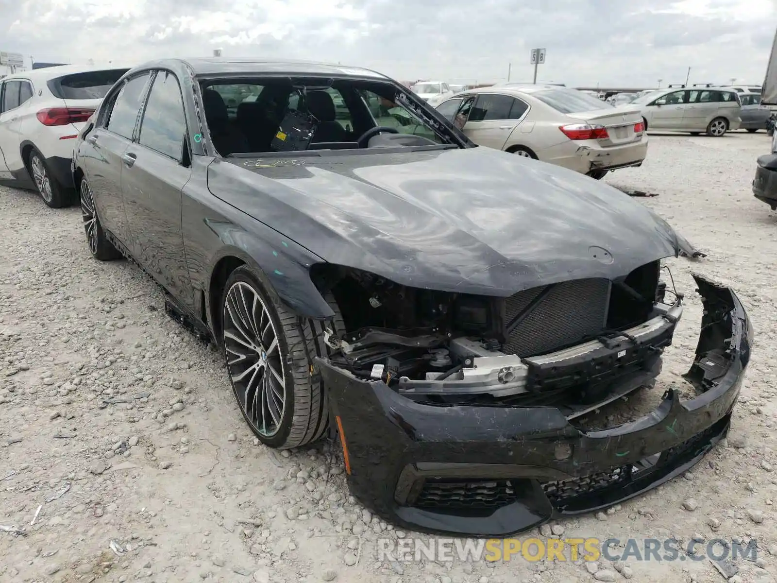 1 Photograph of a damaged car WBA7F0C59KGM24840 BMW 7 SERIES 2019