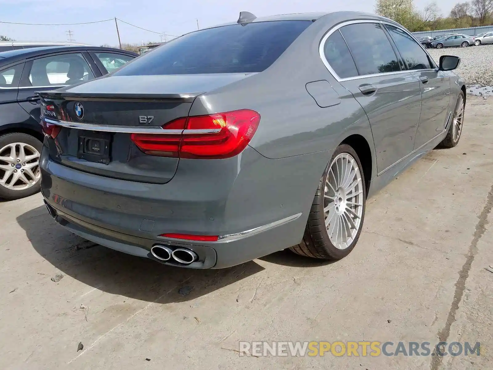 4 Photograph of a damaged car WBA7F2C17KB242320 BMW 7 SERIES 2019