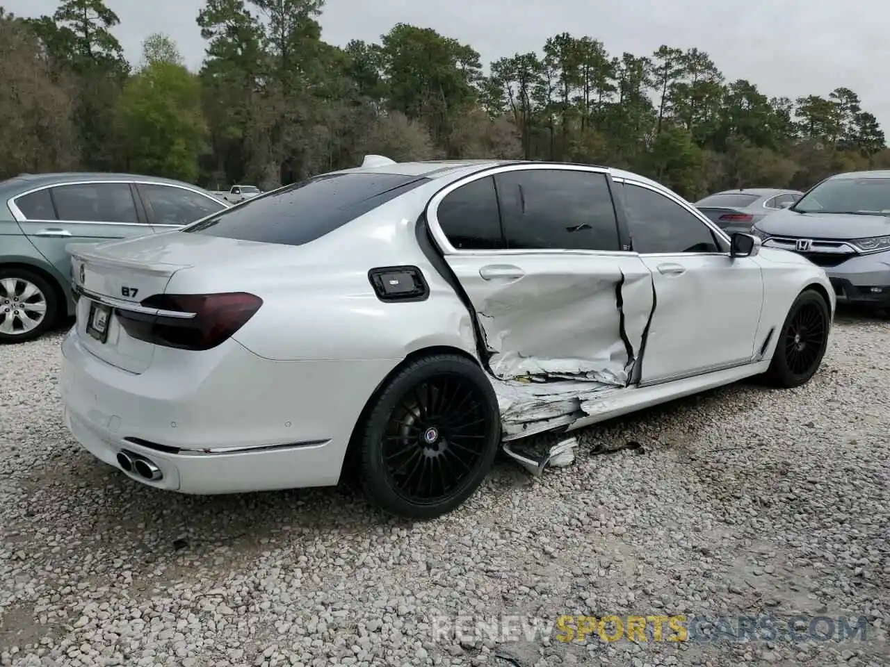 3 Фотография поврежденного автомобиля WBA7F2C17KB242401 BMW 7 SERIES 2019