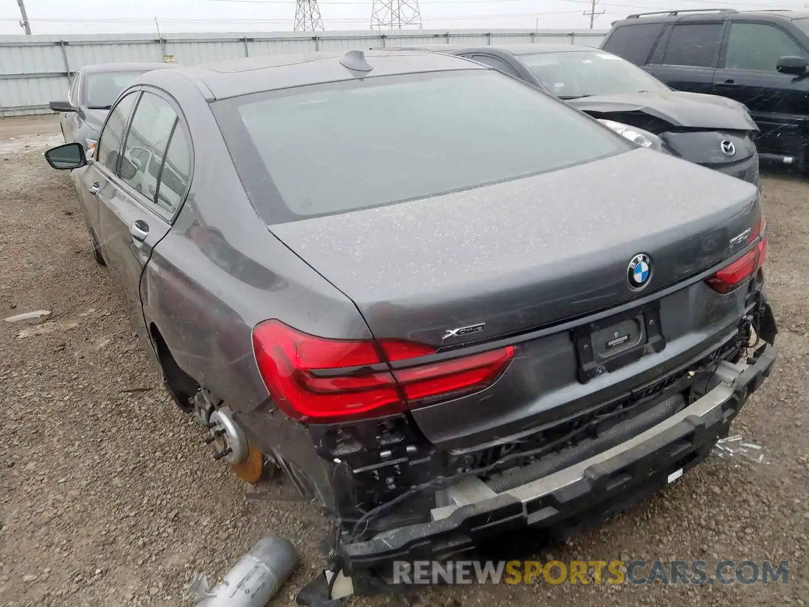 3 Фотография поврежденного автомобиля WBA7F2C50KB239522 BMW 7 SERIES 2019
