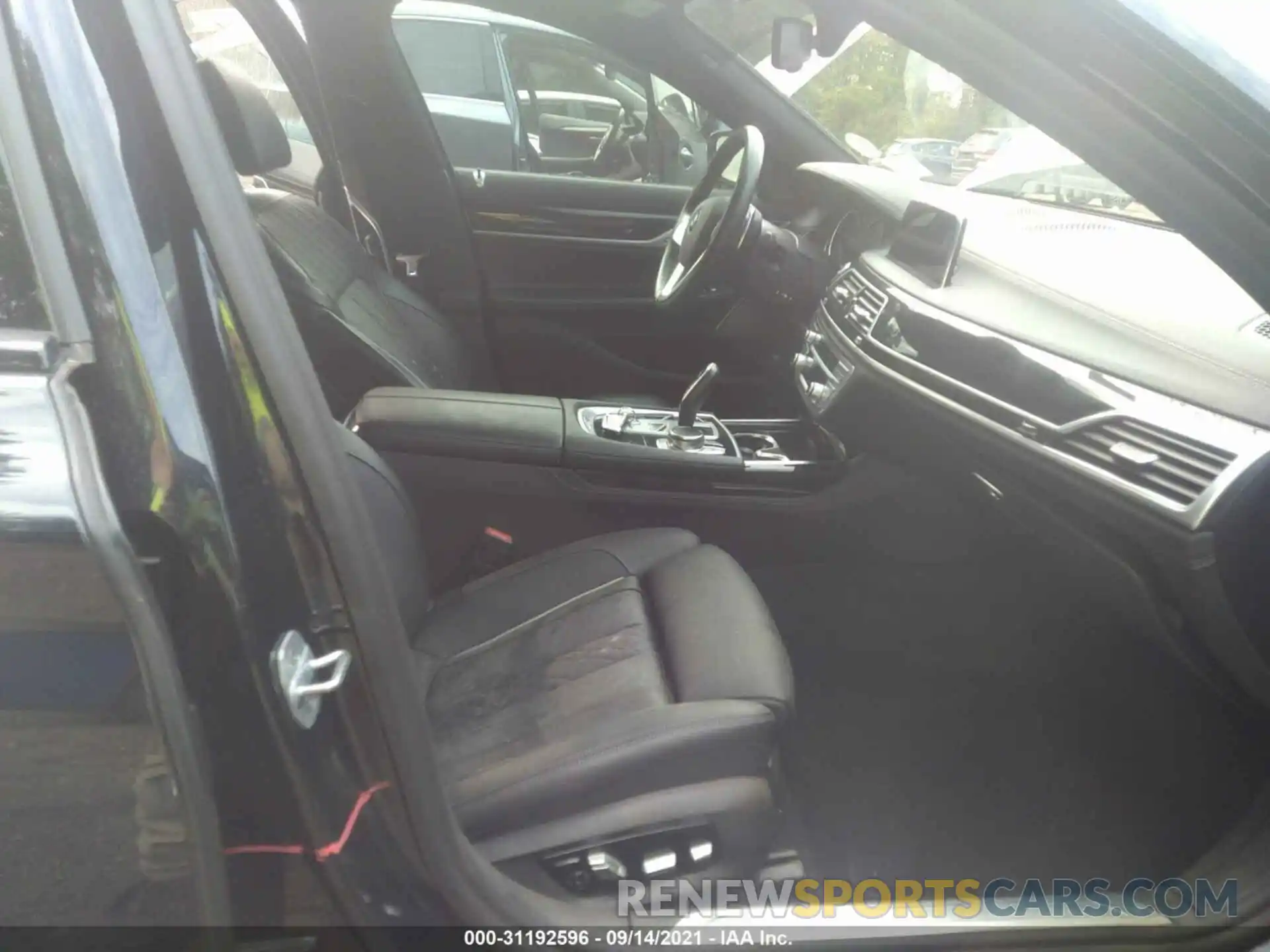 5 Photograph of a damaged car WBA7F2C50KB239603 BMW 7 SERIES 2019