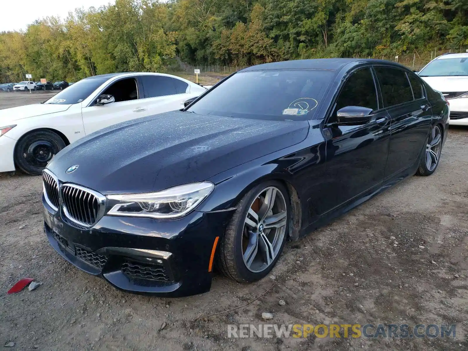 2 Фотография поврежденного автомобиля WBA7F2C50KB240590 BMW 7 SERIES 2019