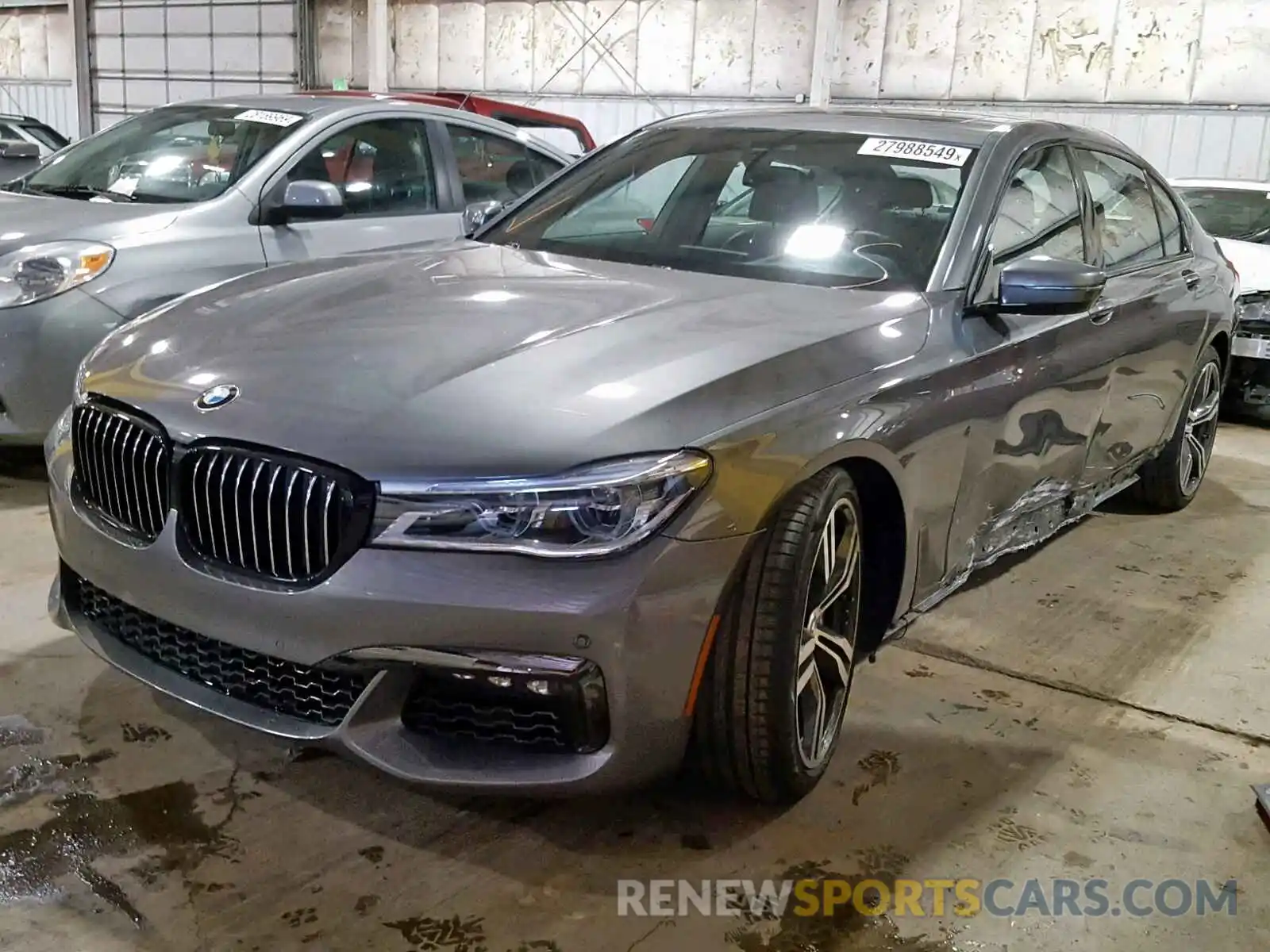 2 Фотография поврежденного автомобиля WBA7F2C51KB239397 BMW 7 SERIES 2019