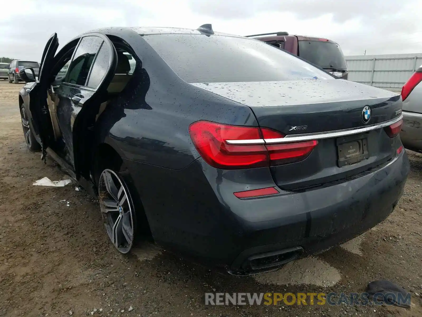 3 Фотография поврежденного автомобиля WBA7F2C53KB240633 BMW 7 SERIES 2019