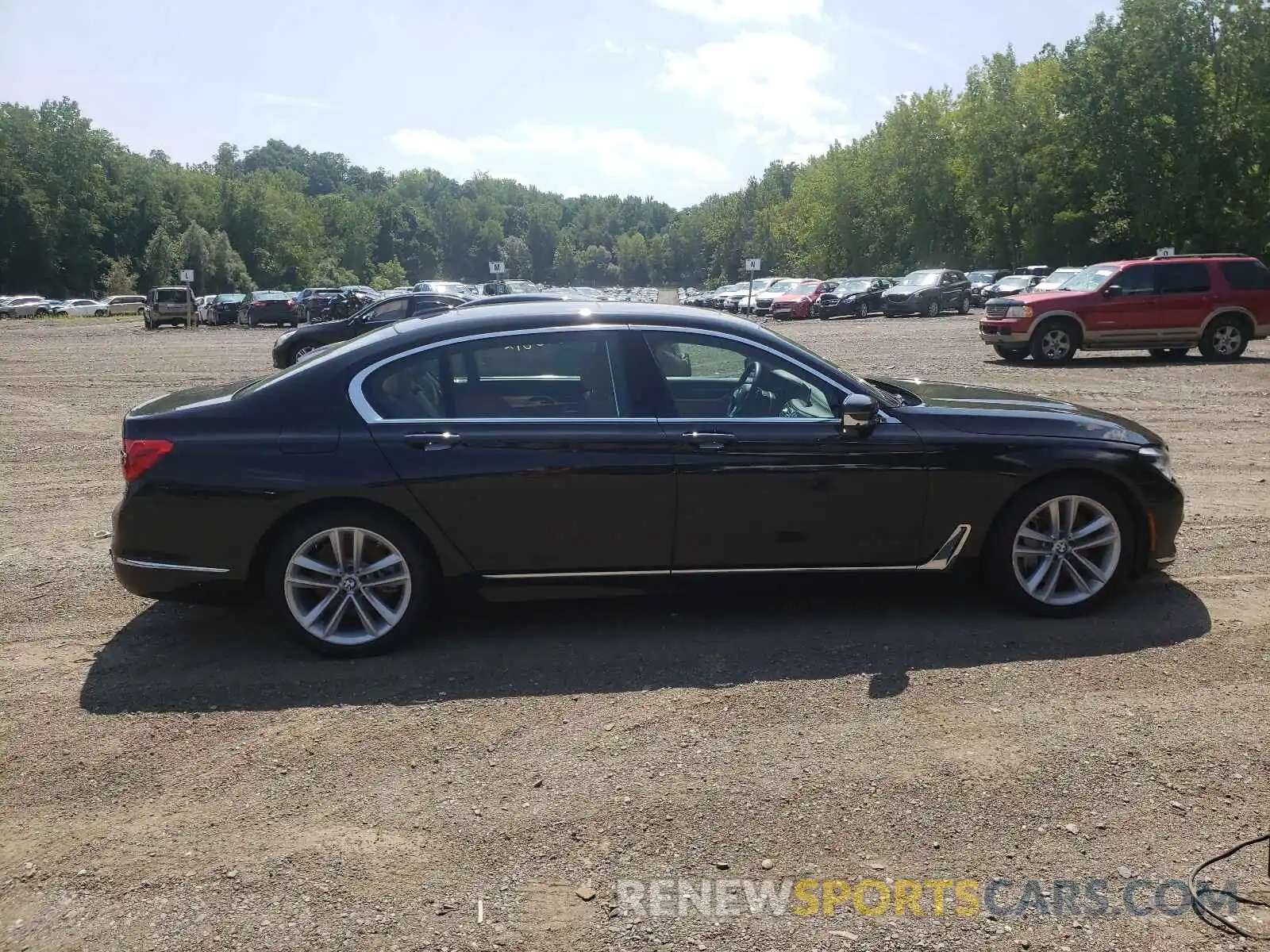 9 Photograph of a damaged car WBA7F2C54KB240222 BMW 7 SERIES 2019