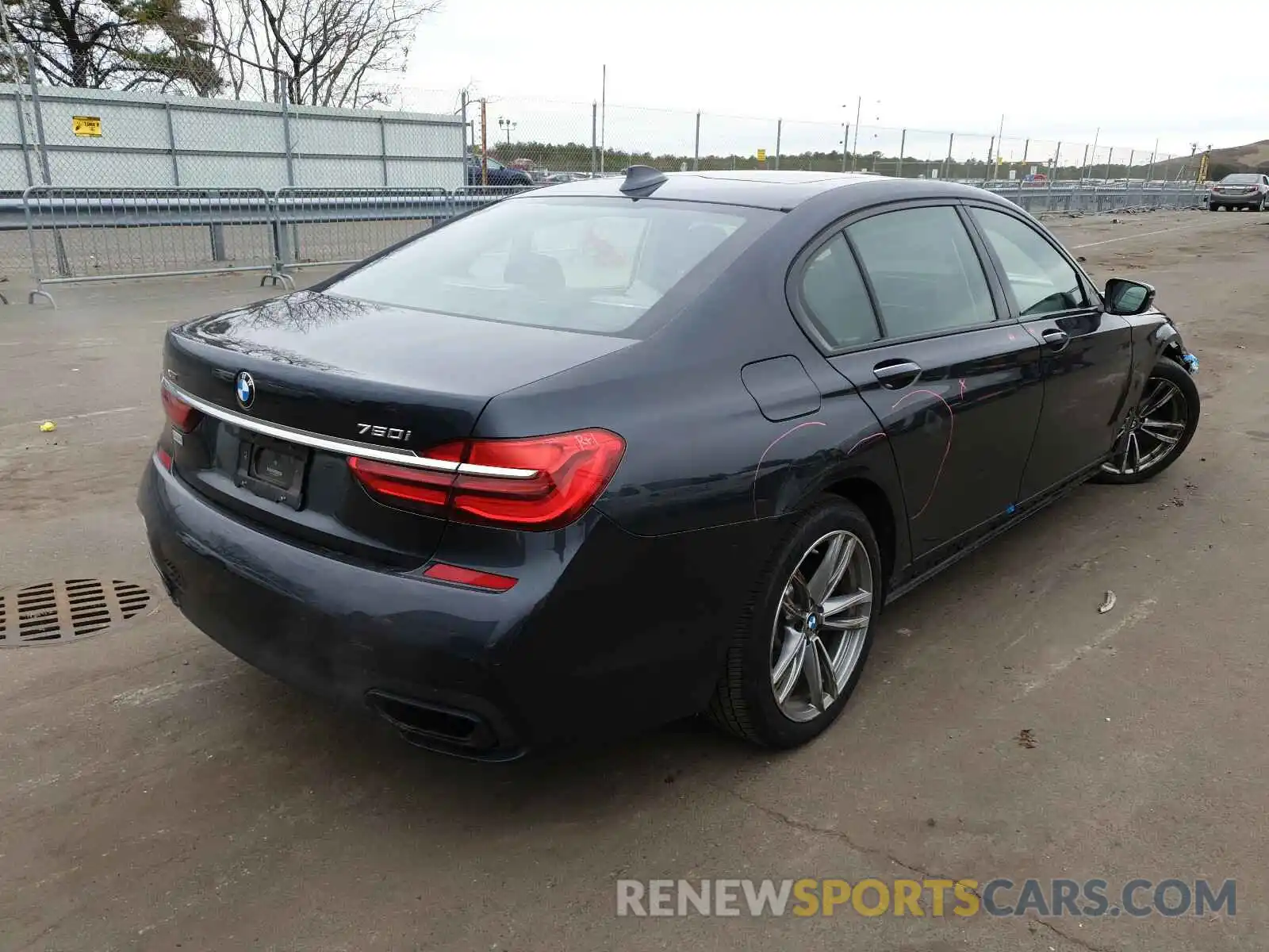 4 Фотография поврежденного автомобиля WBA7F2C5XKB240290 BMW 7 SERIES 2019