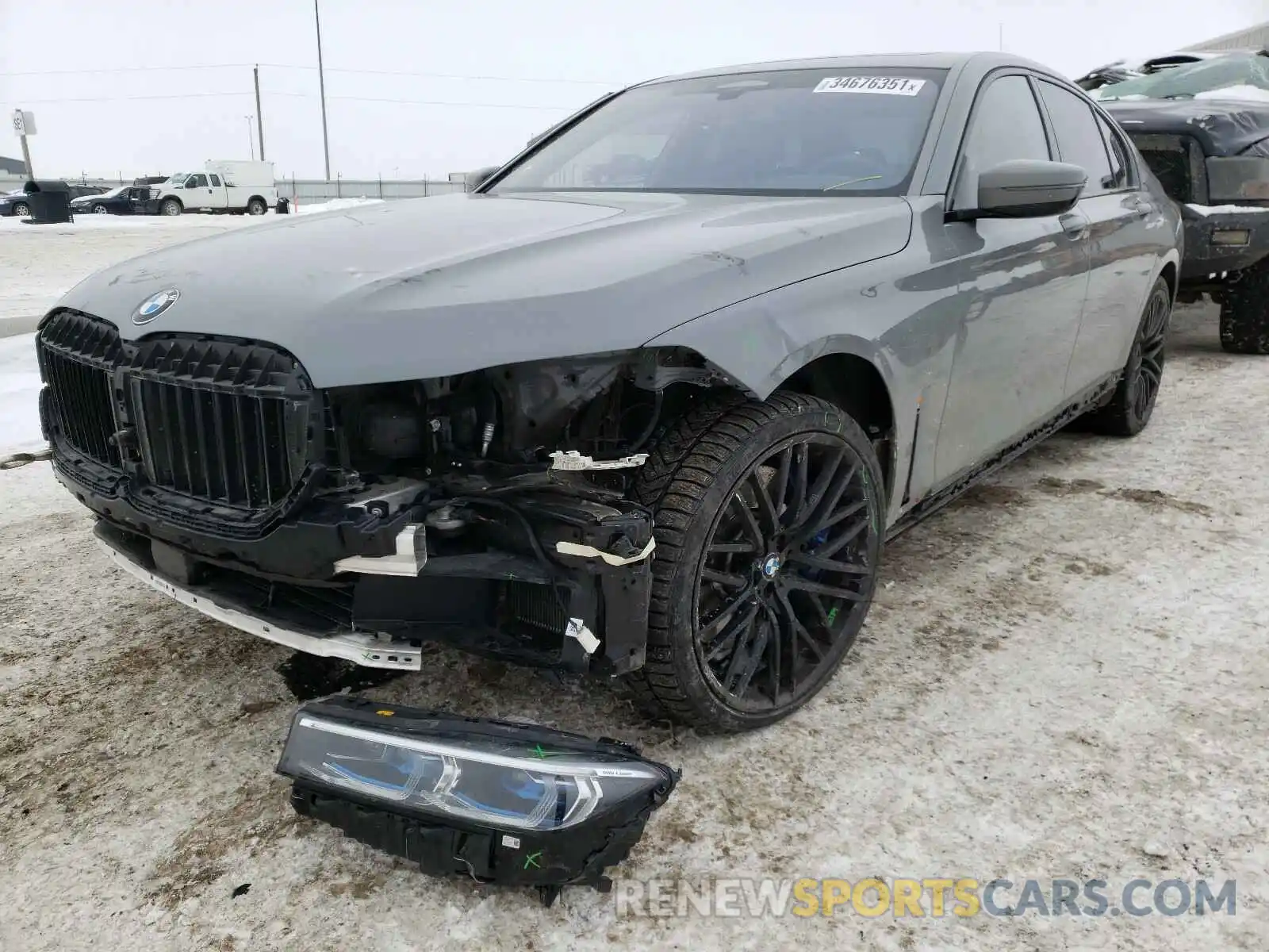 2 Photograph of a damaged car WBA7R8C03LBM58443 BMW 7 SERIES 2020