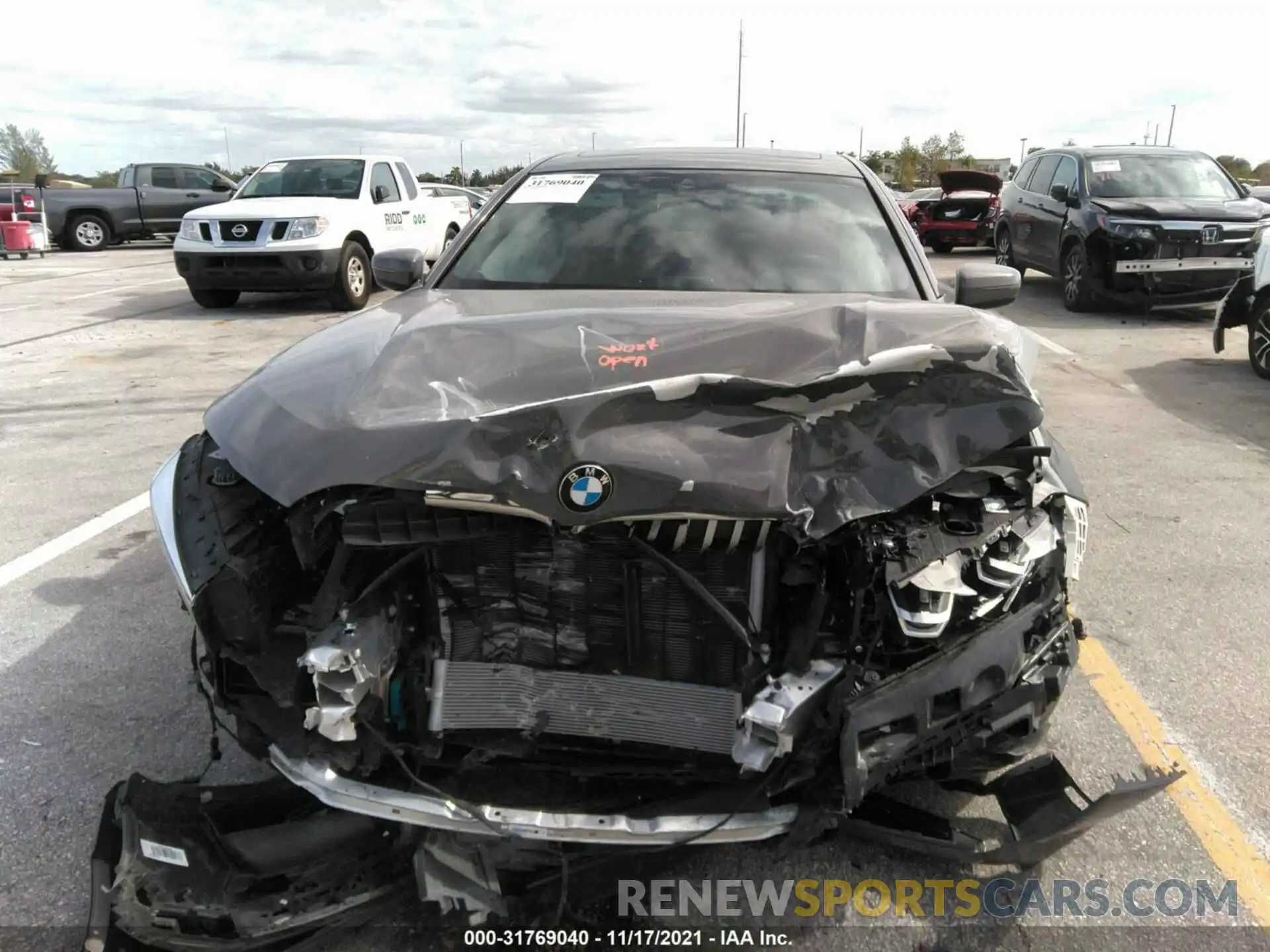 6 Photograph of a damaged car WBA7T2C00LCD68548 BMW 7 SERIES 2020