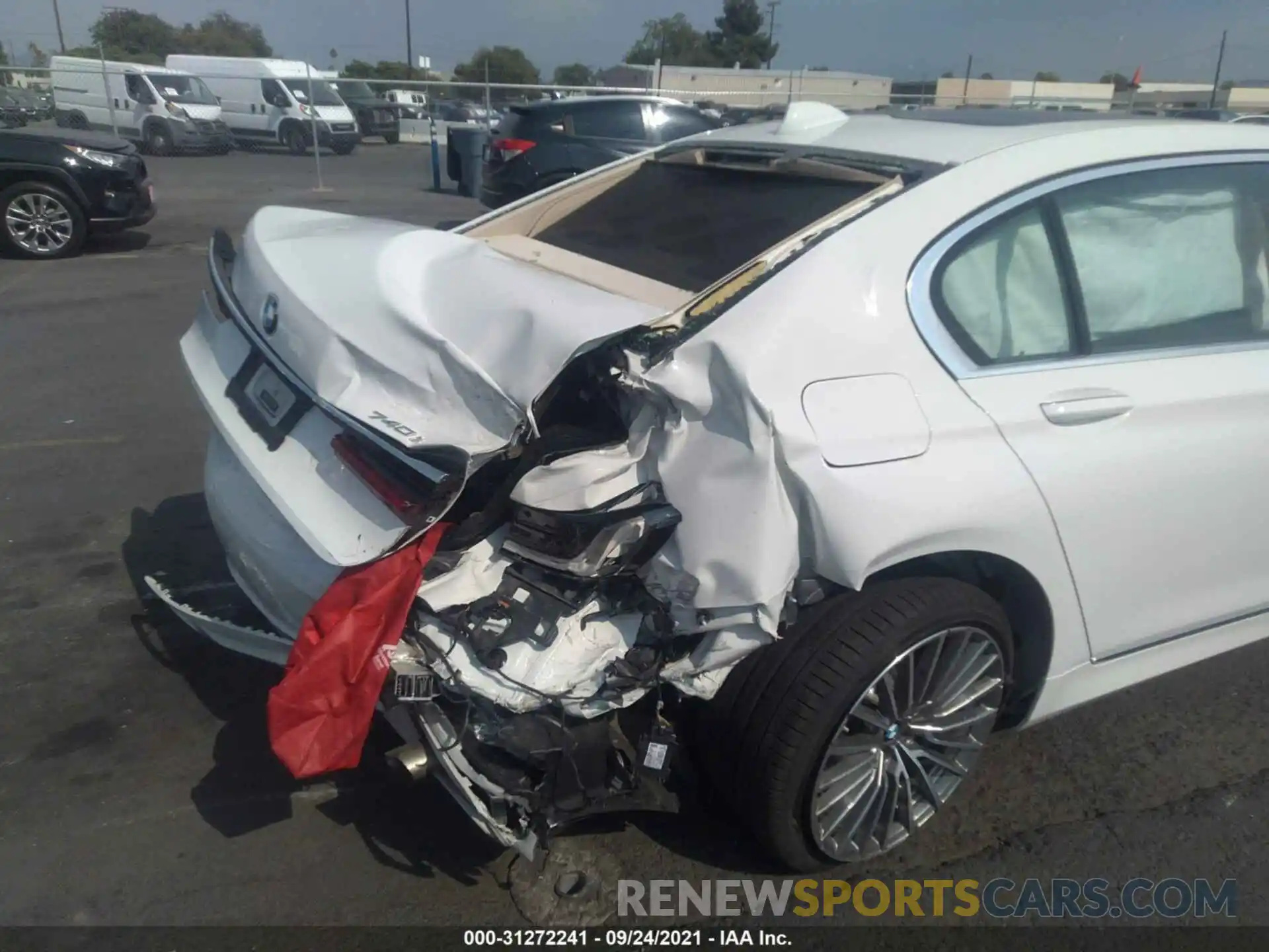 6 Photograph of a damaged car WBA7T2C00LGL17198 BMW 7 SERIES 2020