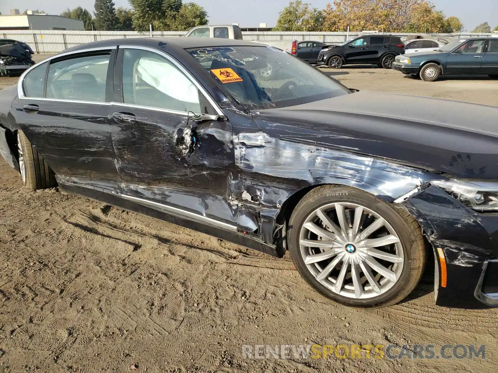 9 Photograph of a damaged car WBA7T2C00LGL17332 BMW 7 SERIES 2020