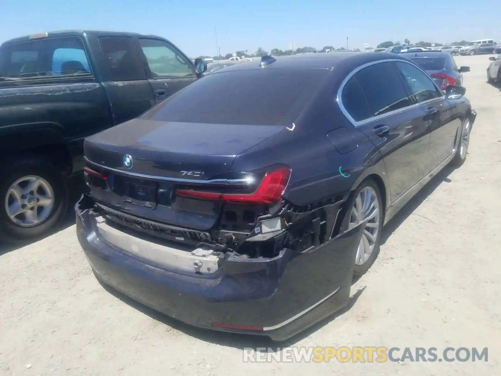 4 Photograph of a damaged car WBA7T2C01LCD35509 BMW 7 SERIES 2020