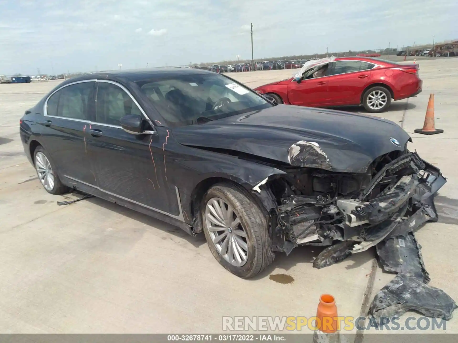 1 Photograph of a damaged car WBA7T2C01LGL17209 BMW 7 SERIES 2020