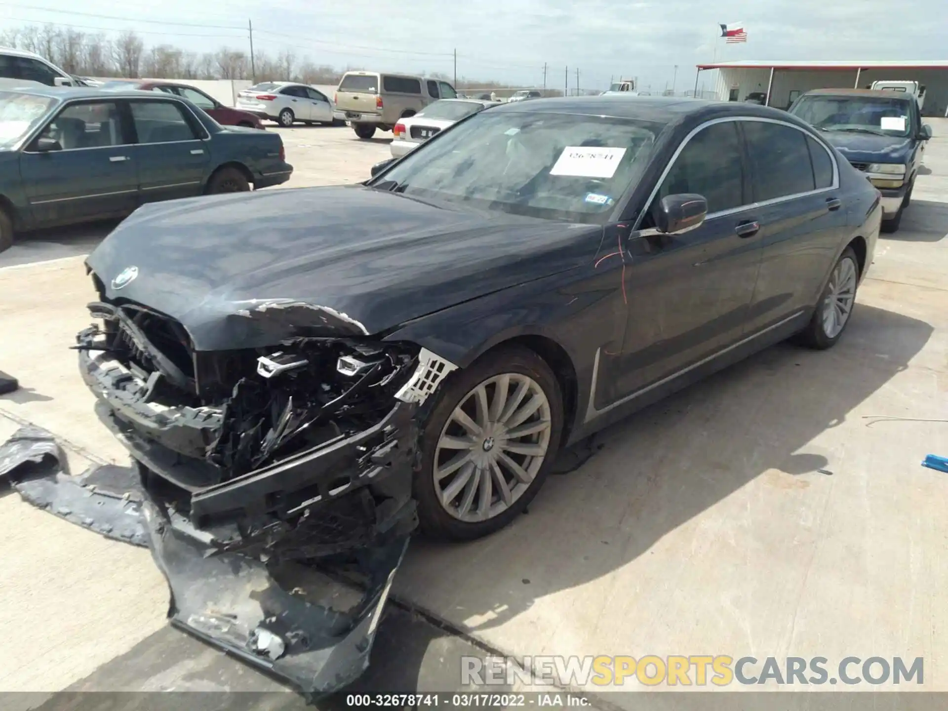 2 Photograph of a damaged car WBA7T2C01LGL17209 BMW 7 SERIES 2020