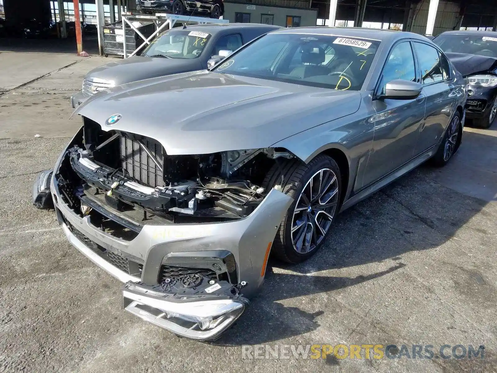 2 Фотография поврежденного автомобиля WBA7T2C02LGF96785 BMW 7 SERIES 2020