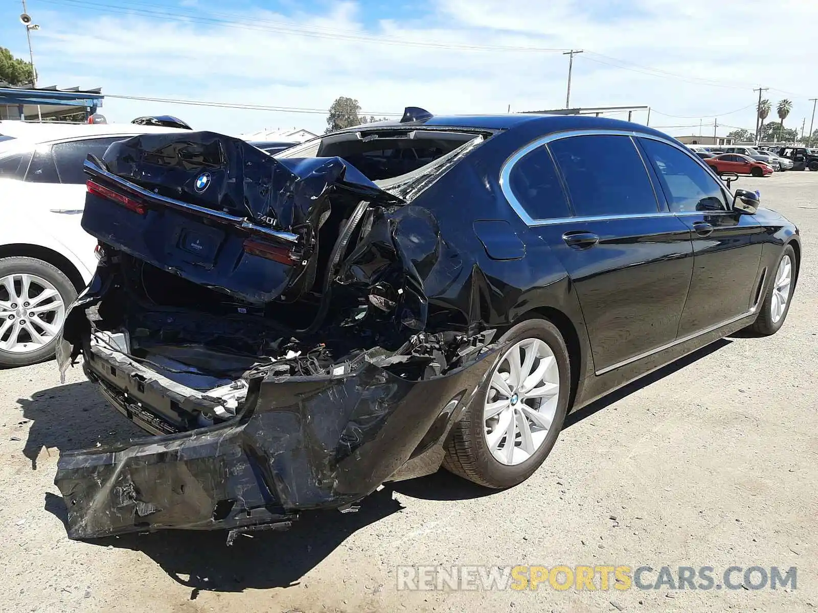 4 Photograph of a damaged car WBA7T2C02LGL17882 BMW 7 SERIES 2020