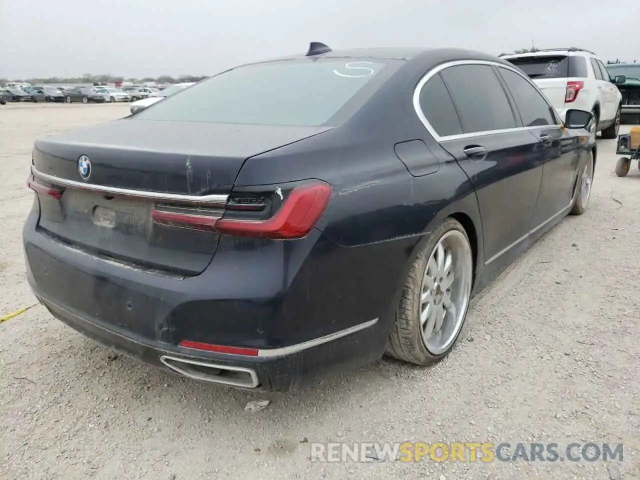 4 Photograph of a damaged car WBA7T2C03LCE03468 BMW 7 SERIES 2020