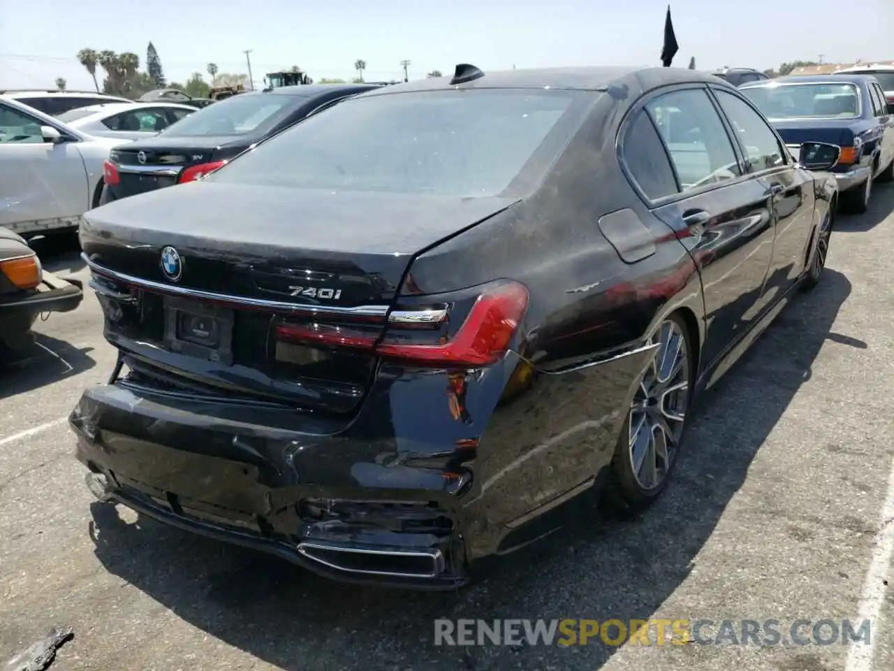 4 Photograph of a damaged car WBA7T2C04LCD54877 BMW 7 SERIES 2020