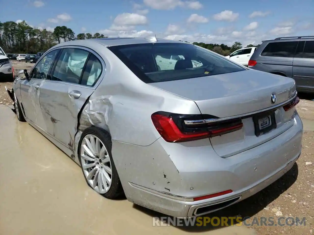 3 Photograph of a damaged car WBA7T2C05LCE39372 BMW 7 SERIES 2020