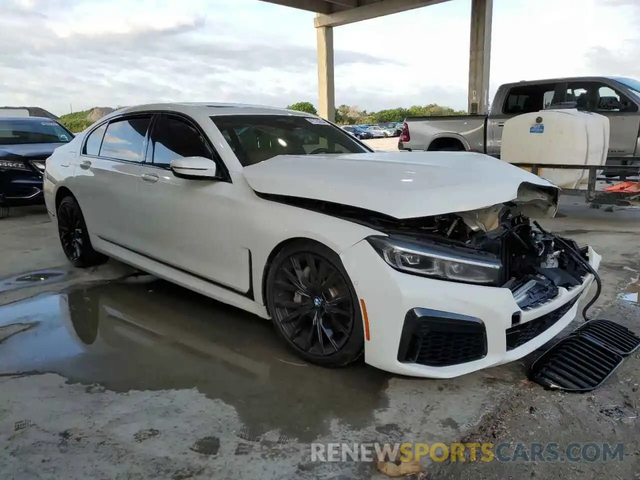 4 Фотография поврежденного автомобиля WBA7T2C06LCD64665 BMW 7 SERIES 2020