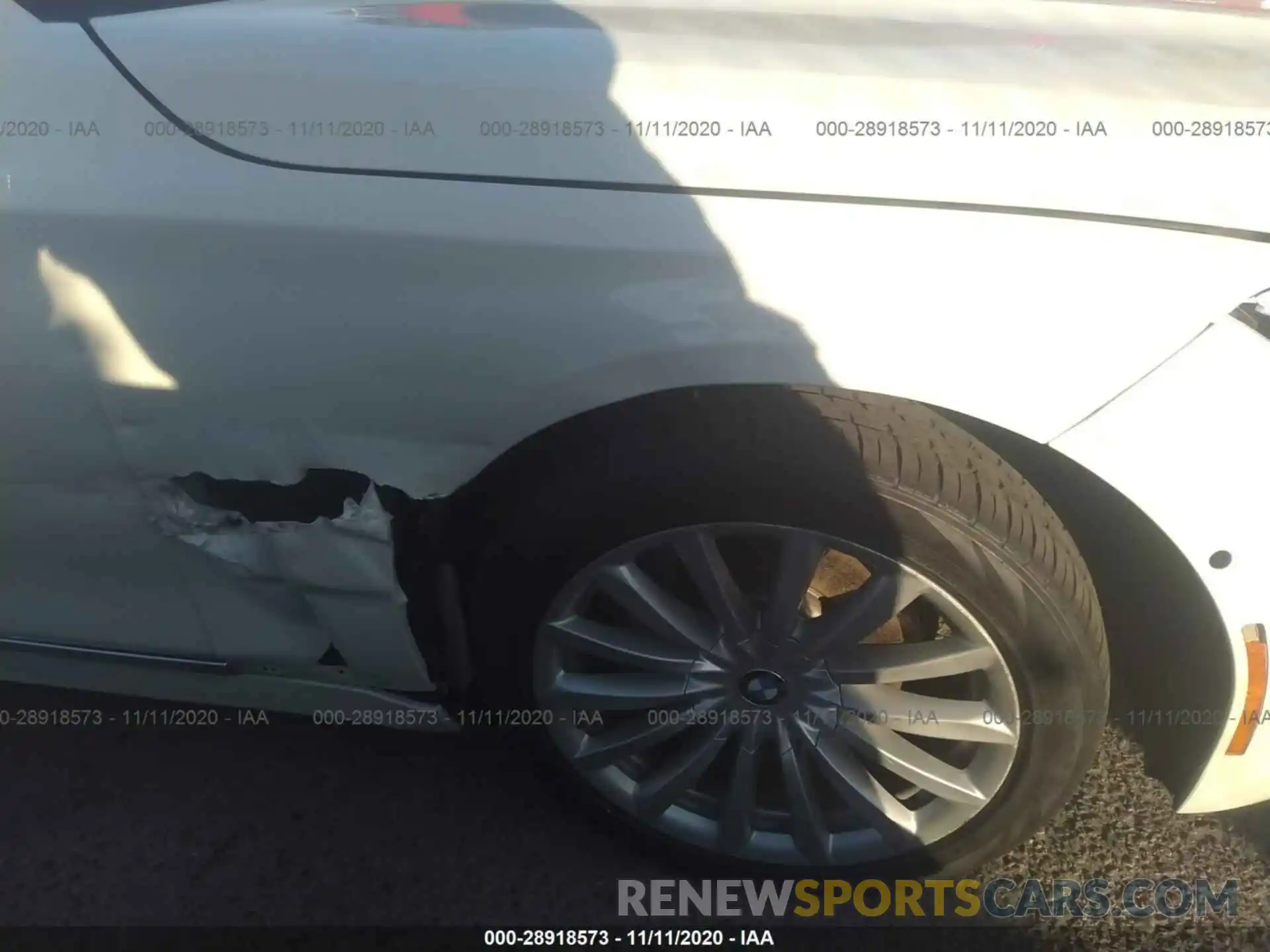 6 Photograph of a damaged car WBA7T2C07LCD70426 BMW 7 SERIES 2020