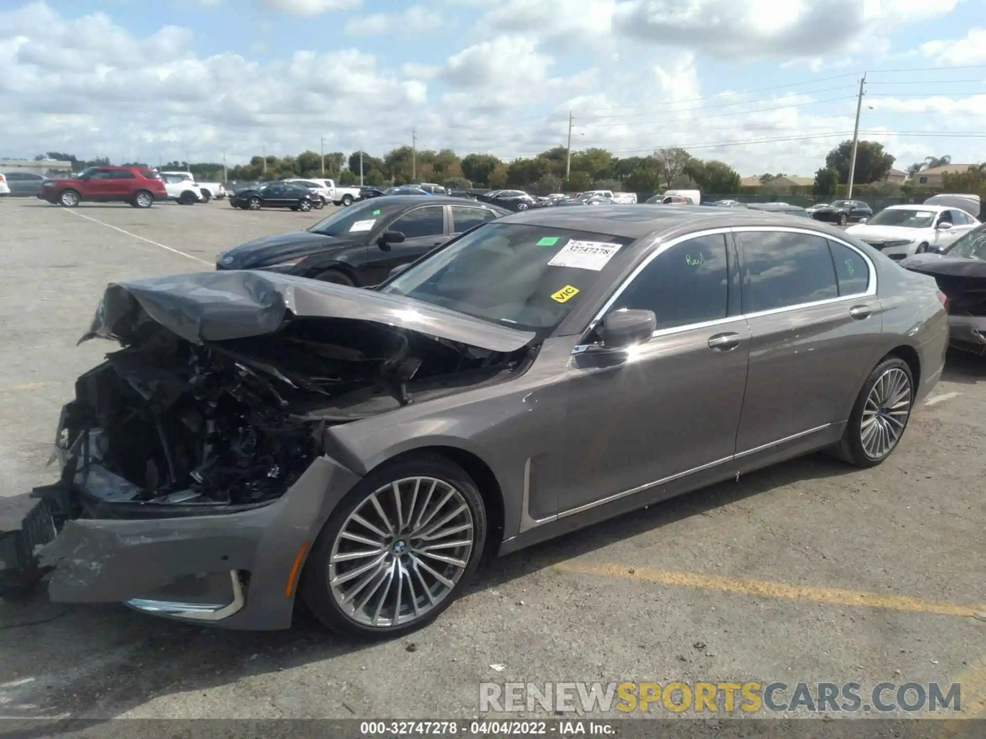 2 Photograph of a damaged car WBA7T2C0XLCD73689 BMW 7 SERIES 2020